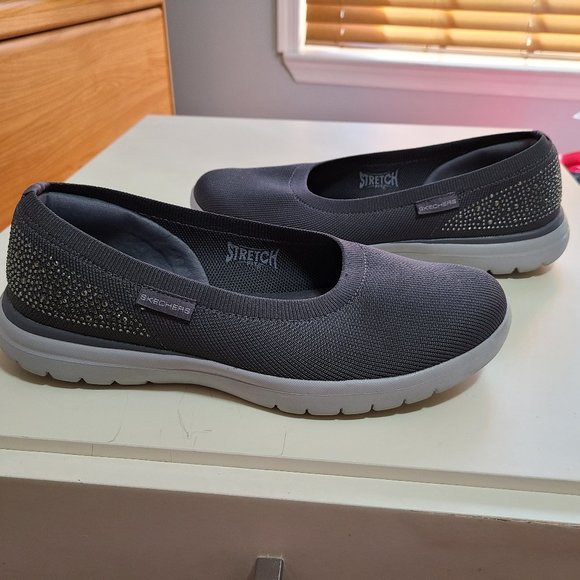 Skechers Ultra Go Strech Fit Grey size 9.5 - Picture 2 of 3